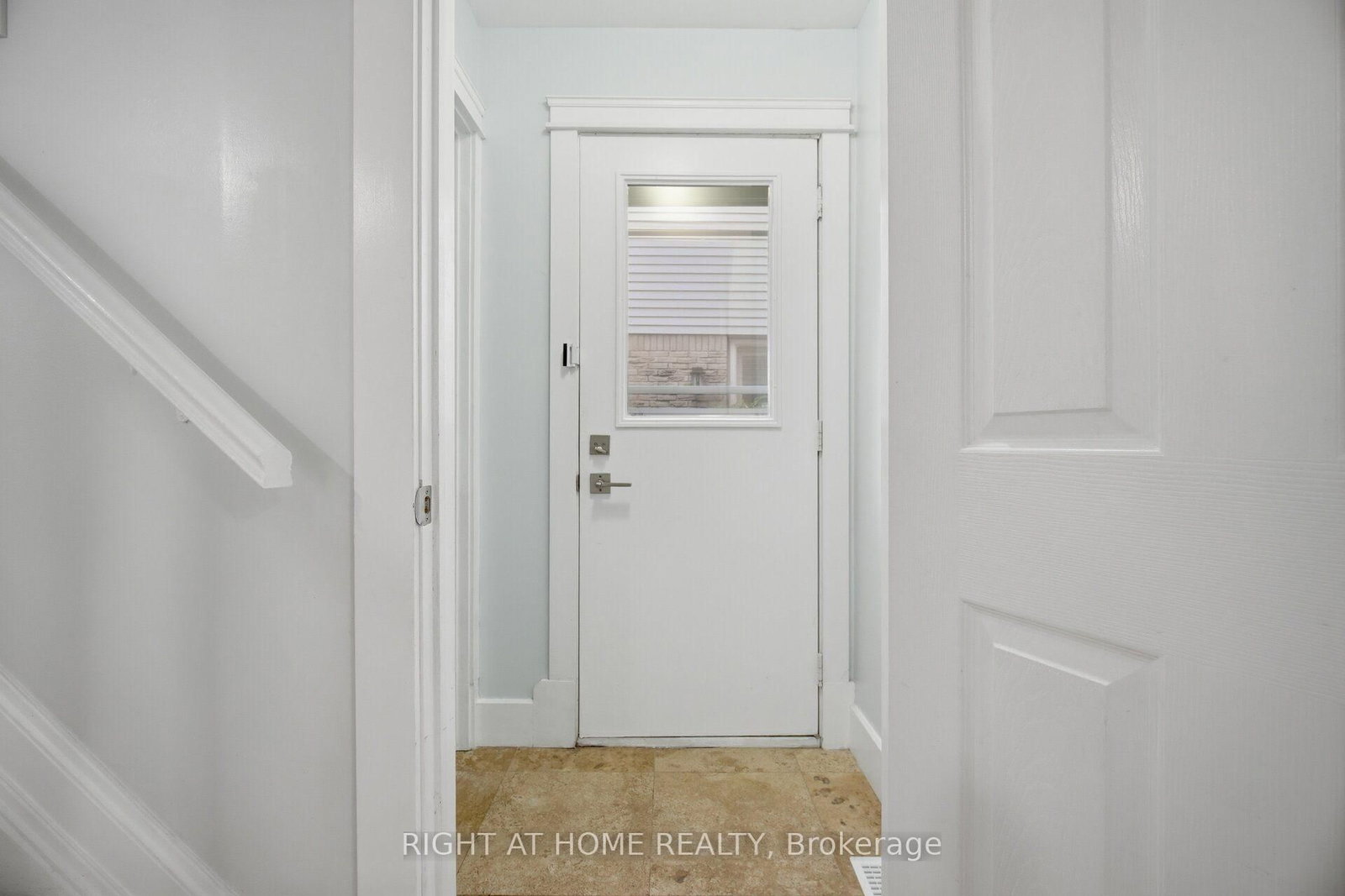 1527 Forestdale Court • Oakville, ON photo 30