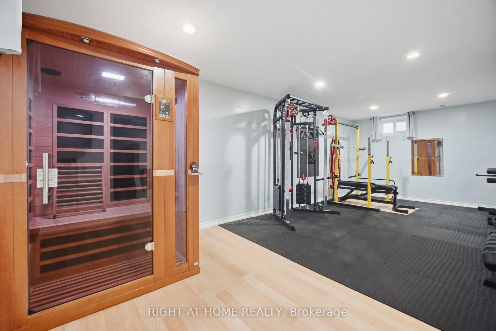 1527 Forestdale Court • Oakville, ON photo 35