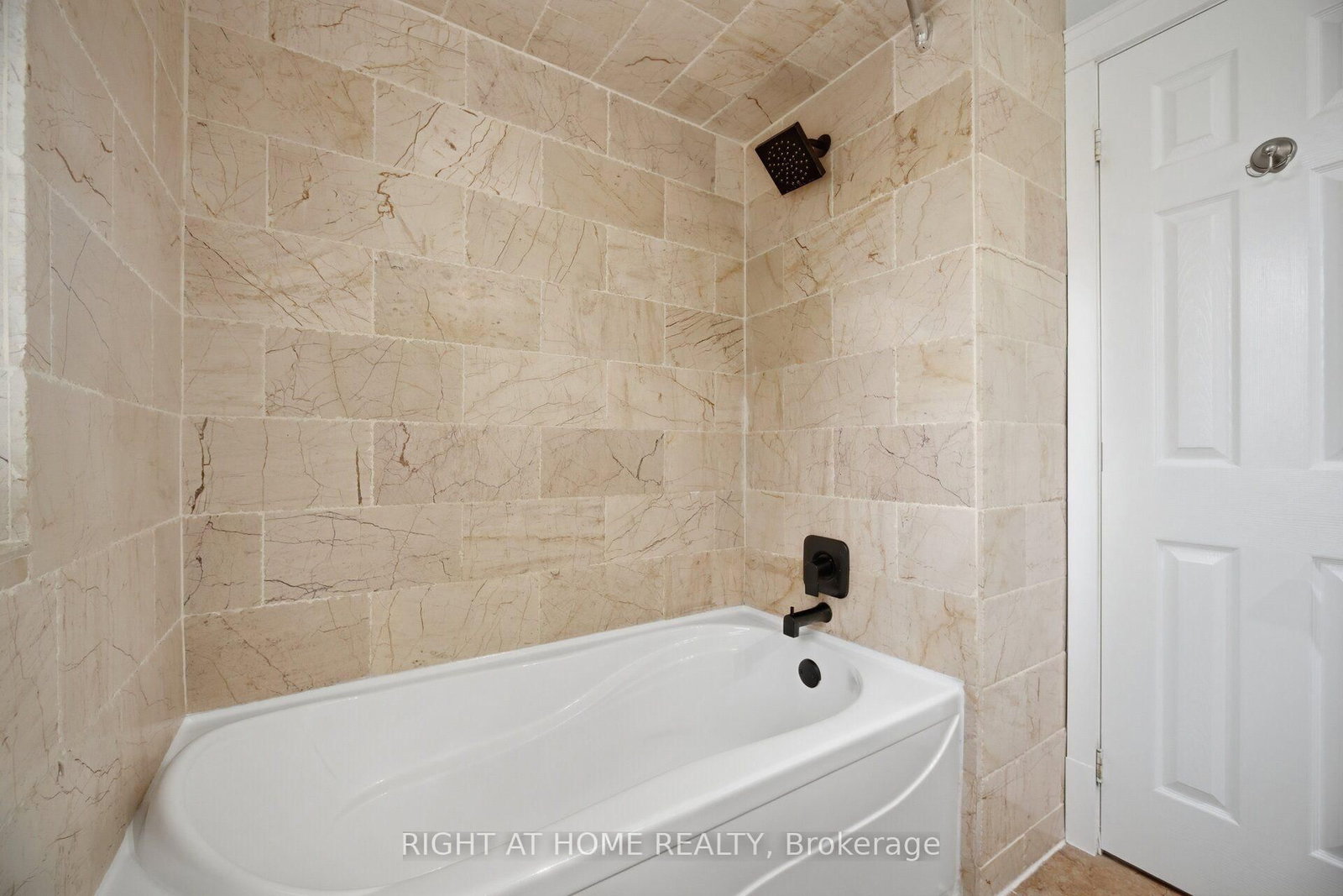 1527 Forestdale Court • Oakville, ON photo 29