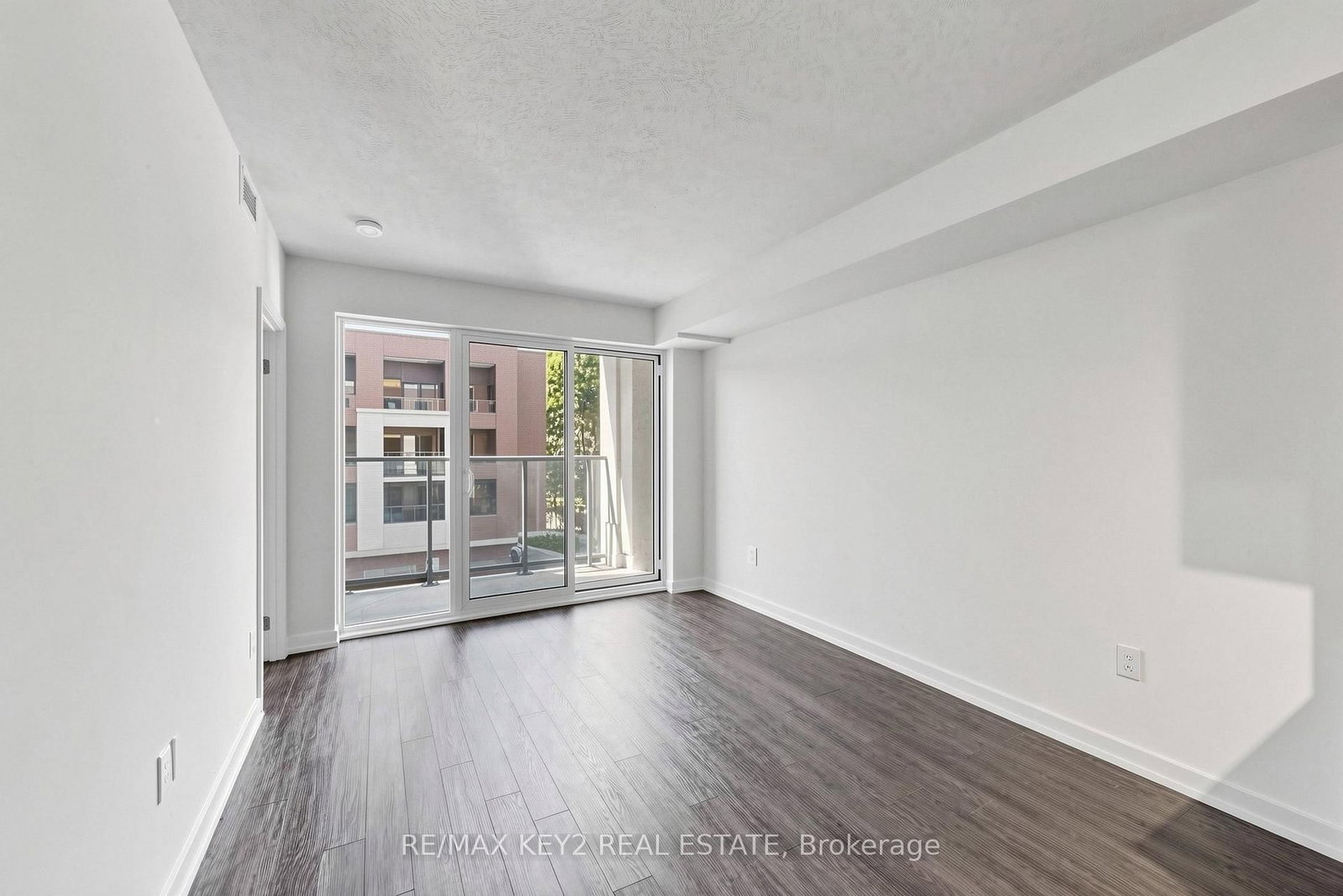 312 - 4010 Eglinton Avenue W, Toronto 4