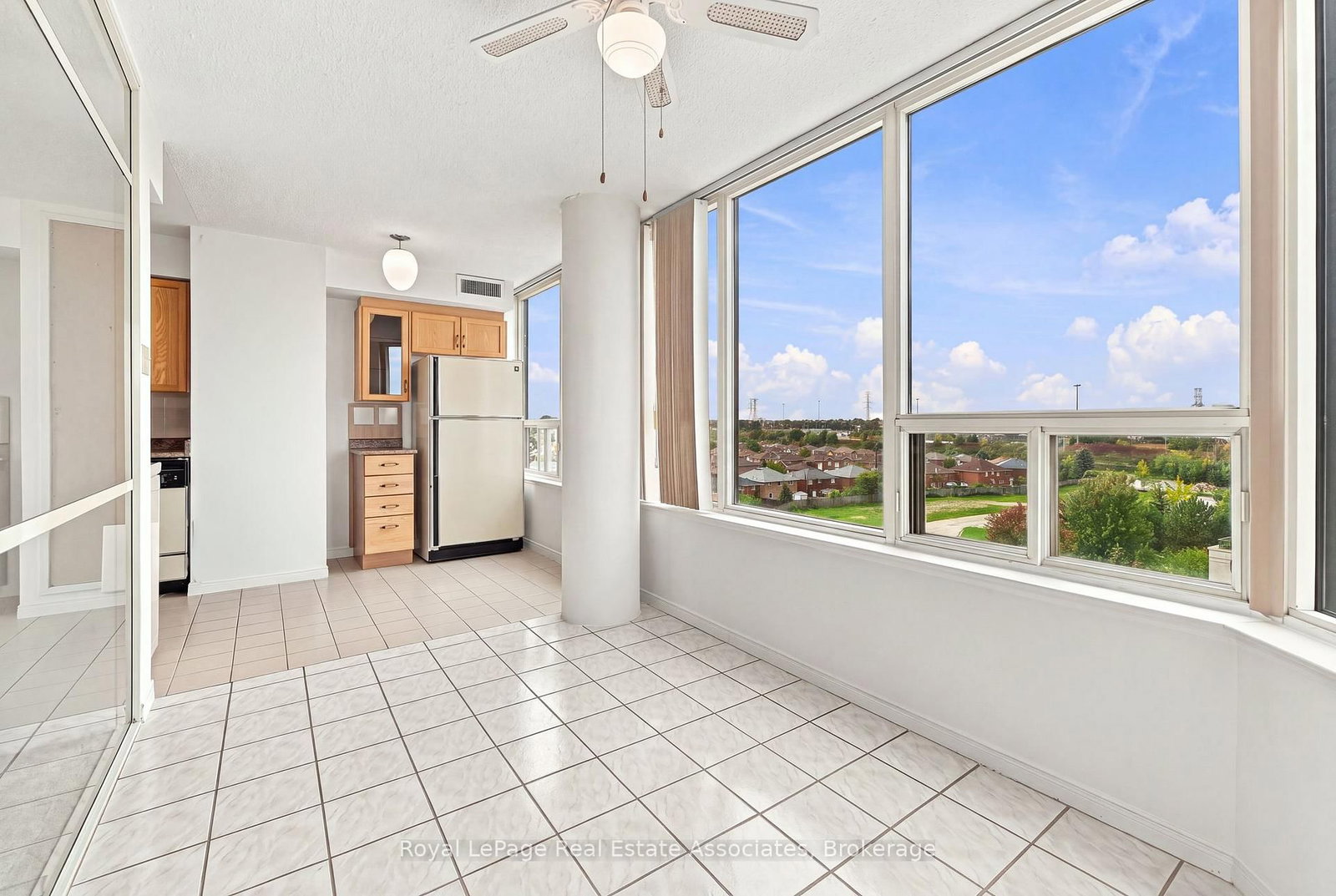 808-350 Rathburn Rd, Mississauga, view 17
