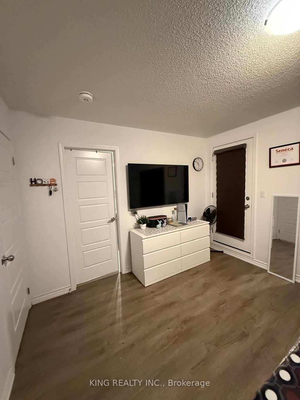 210 Keppel Circle 5