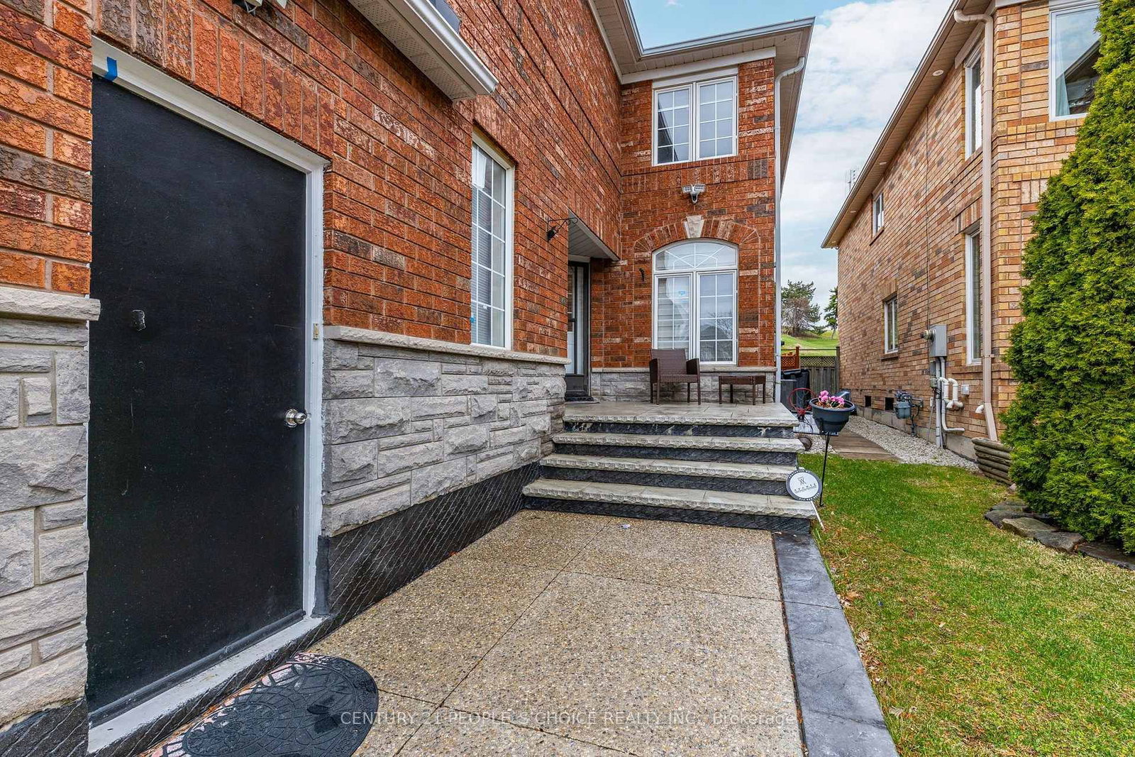 5677 Condor Pl, Mississauga, view 2