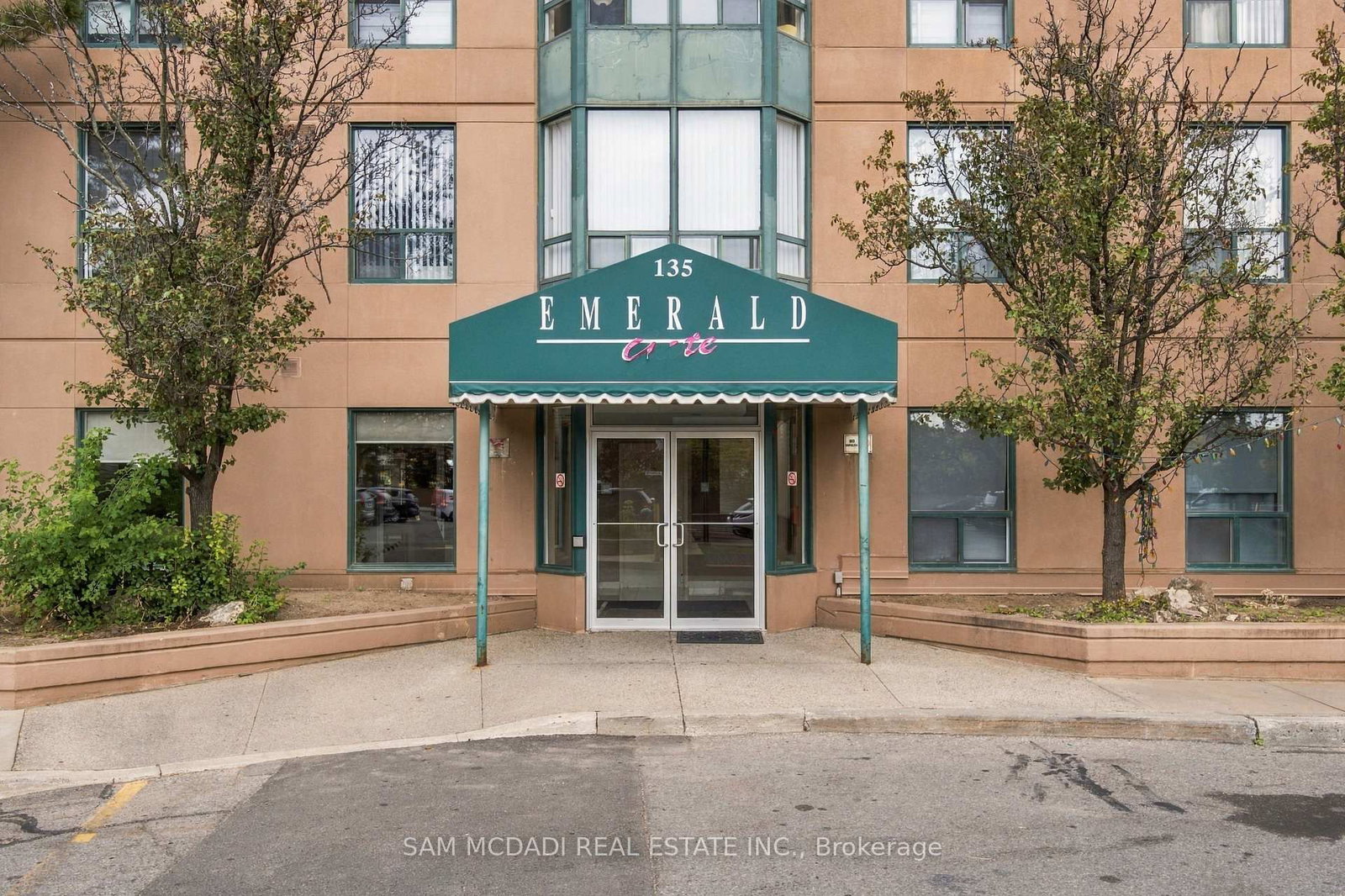 510-135 Hillcrest Ave, Mississauga, view 3