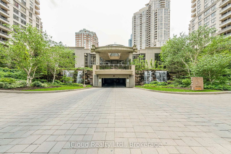 3888 Duke Of York Blvd photo 2