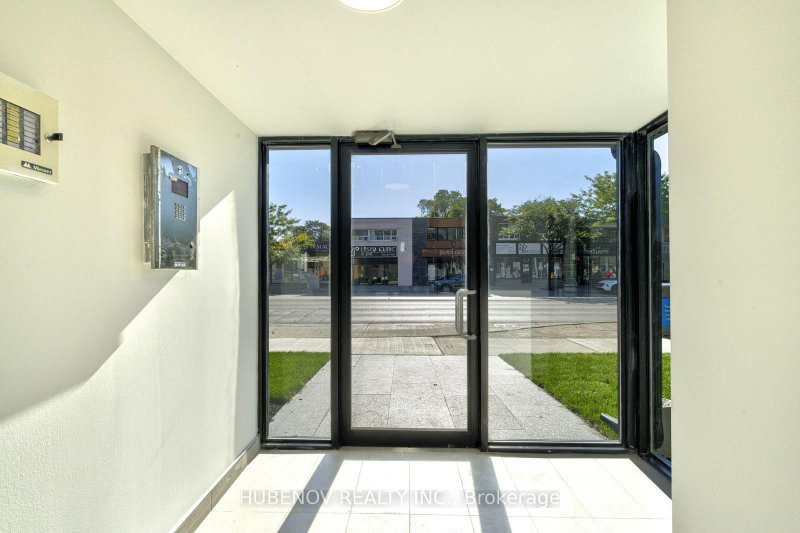 222 Lakeshore Rd E photo 5