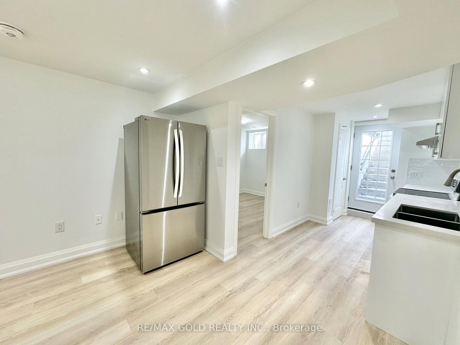 Basement-7099 Village Walk, Mississauga, view 16