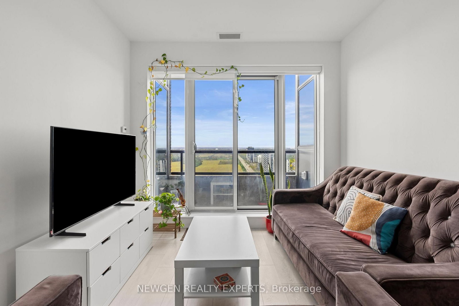 297 Oak Walk Drive • #2505 • Oakville, ON photo 13