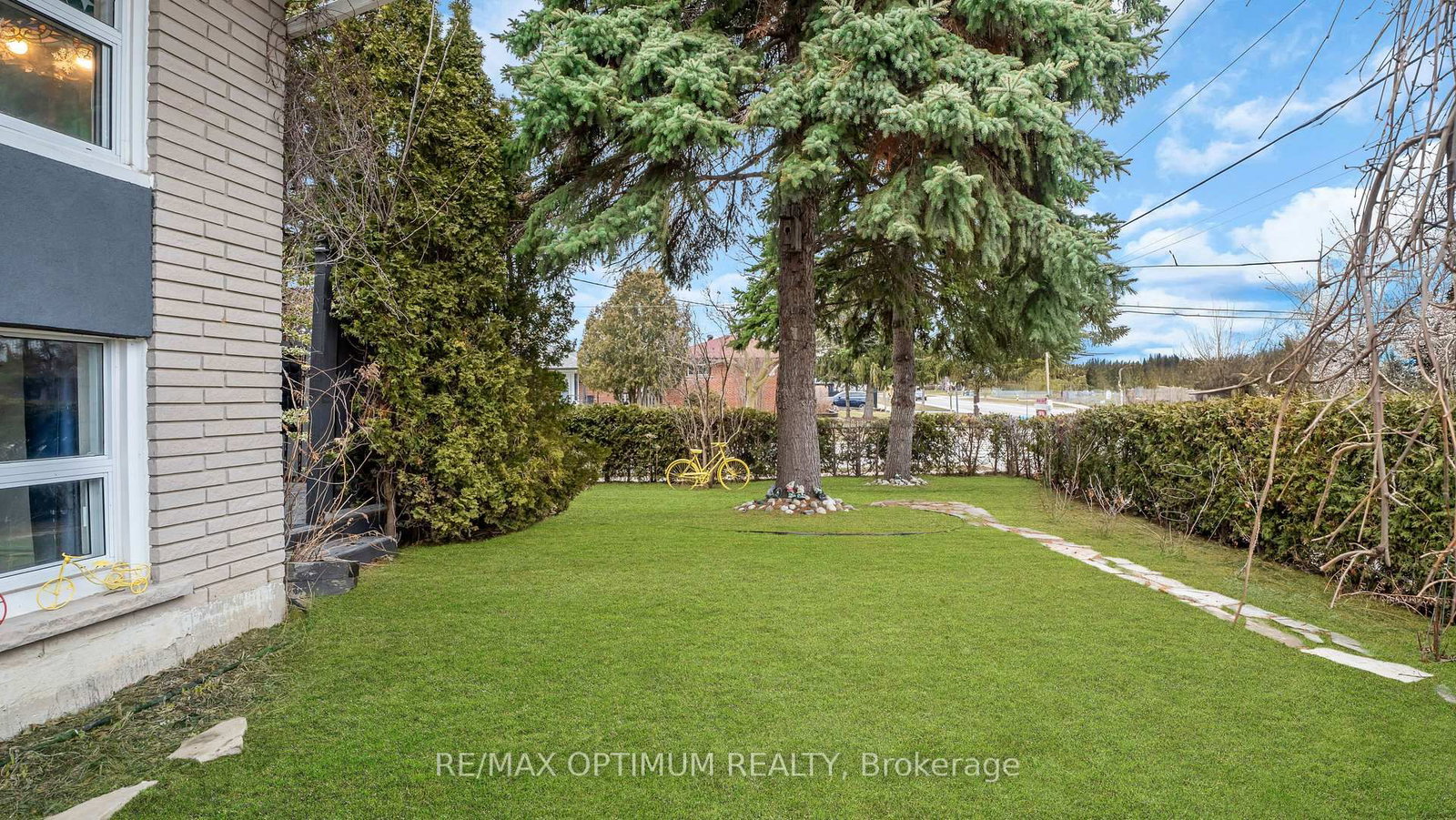 1 Dundee Drive • Toronto, ON photo 35