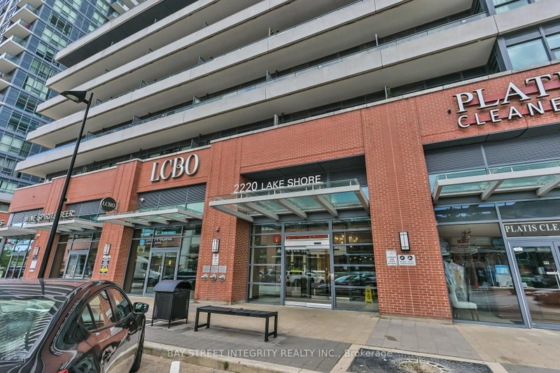 4301 - 2220 Lakeshore Boulevard W