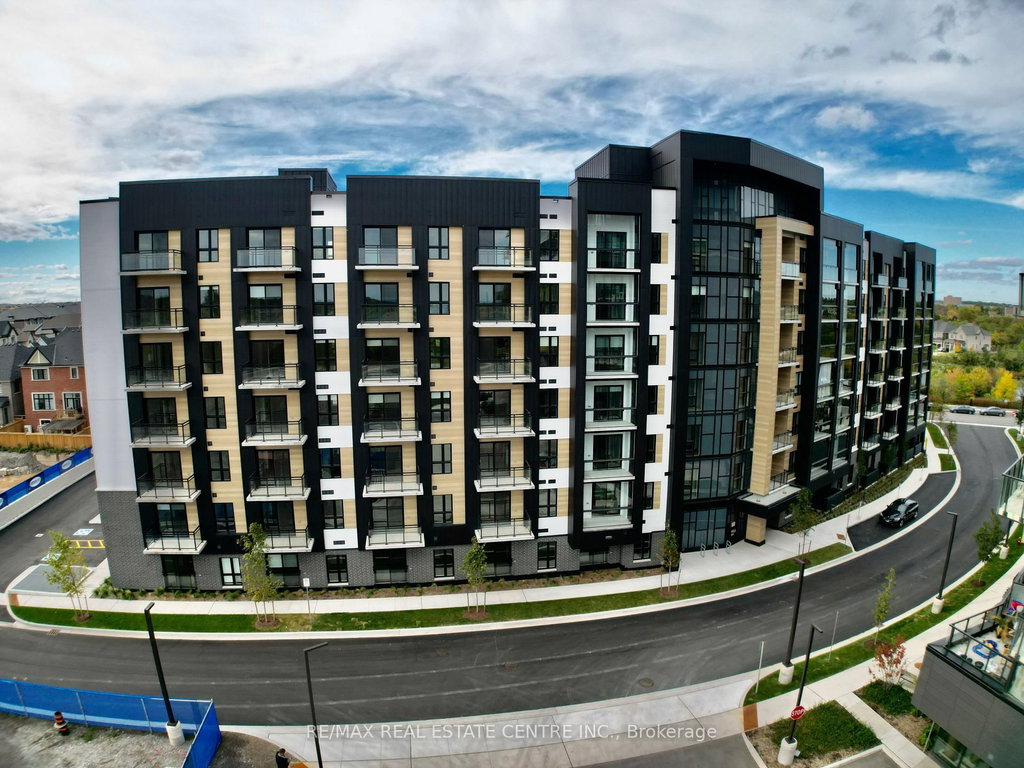 411 - 3008 William Cutmore Boulevard 2