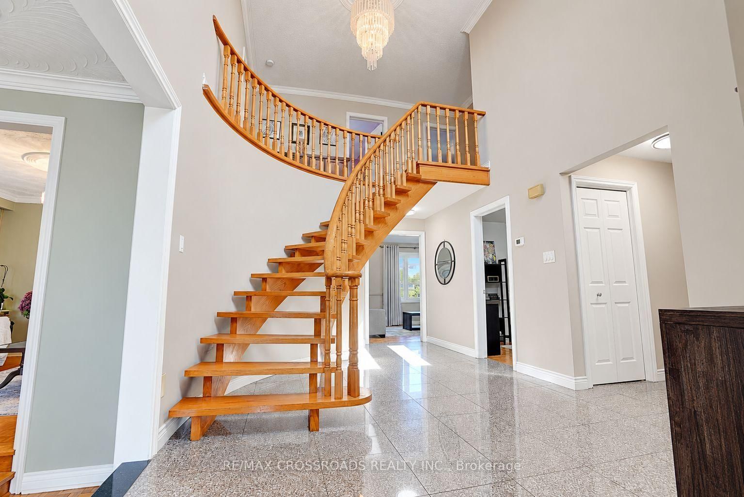 102A Whitfield Avenue • Toronto, ON photo 10