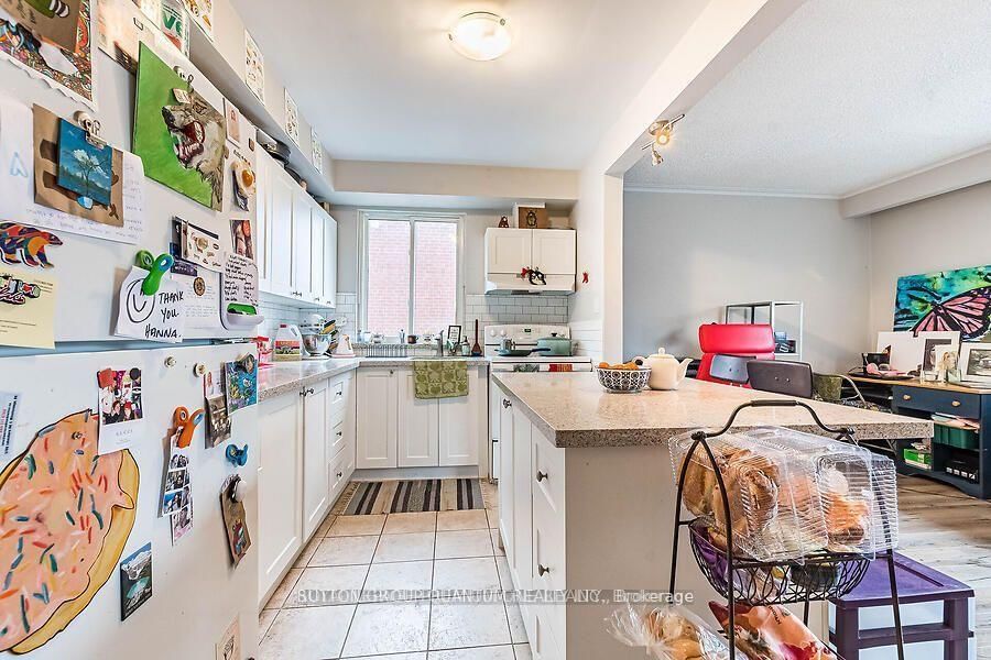 UPPER APT #2 - 314 Lakeshore Road E, Mississauga 4