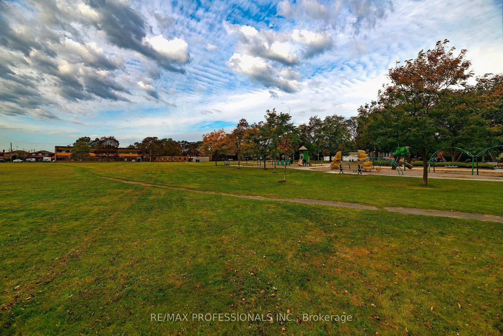 79 Silverhill Drive • Toronto, ON photo 22