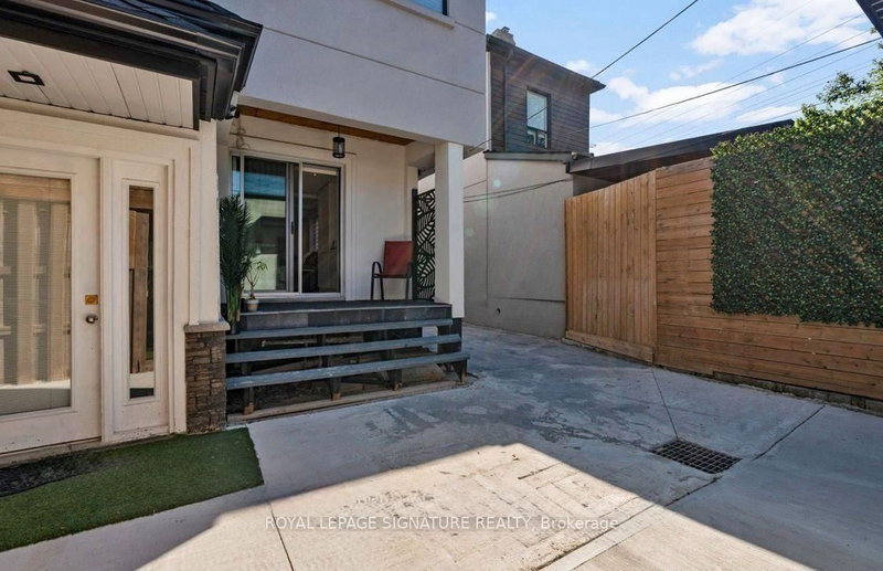 58 Carrick Ave photo 3