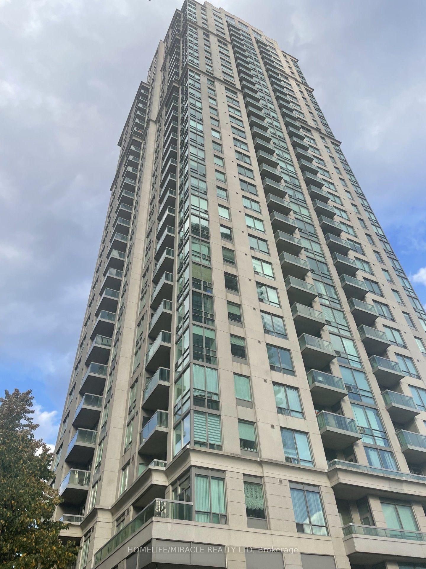 2108 - 3504 Hurontario Street, Mississauga 3