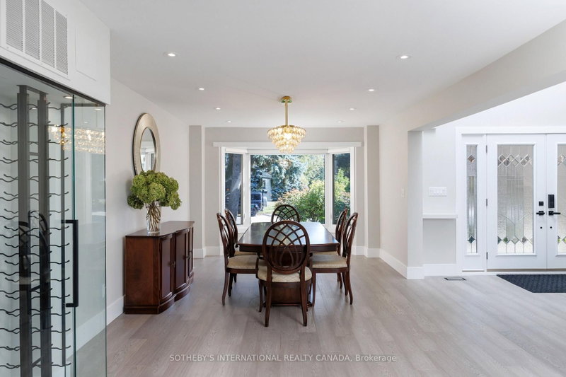 1816 Paddock Cres photo 4