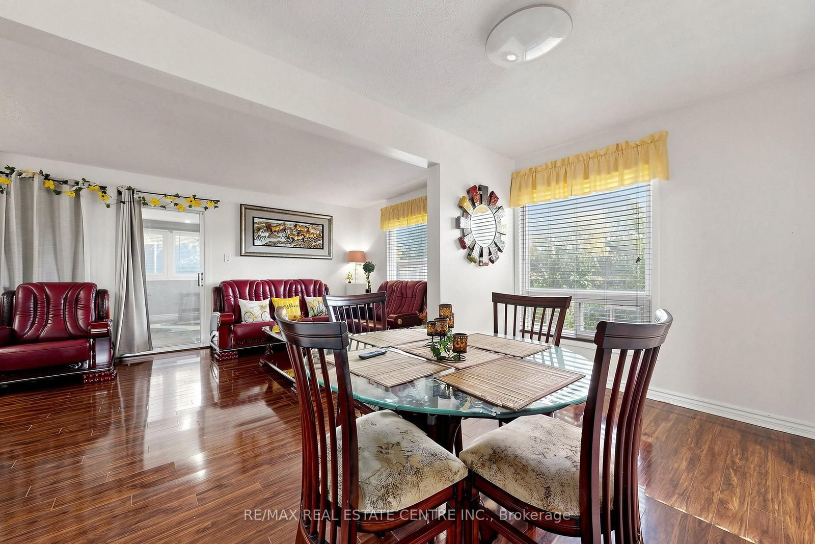 1 Hawkins Court • Brampton, ON photo 8