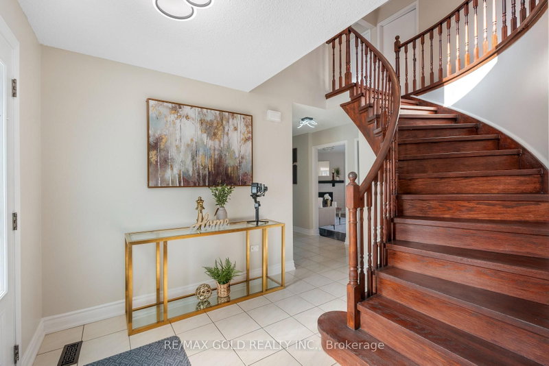 45 Parkside Dr photo 5