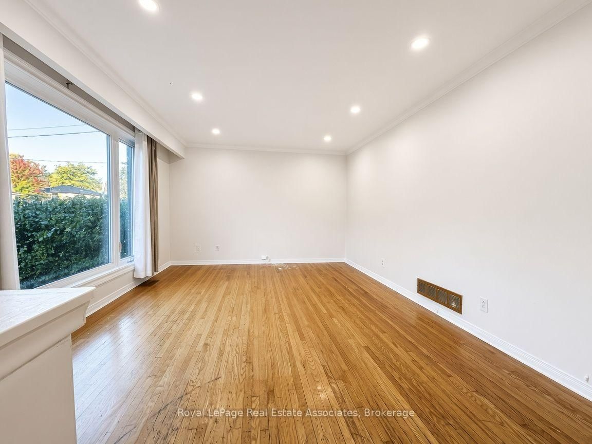 Upper - 10 Elizabeth Street, Halton Hills 3