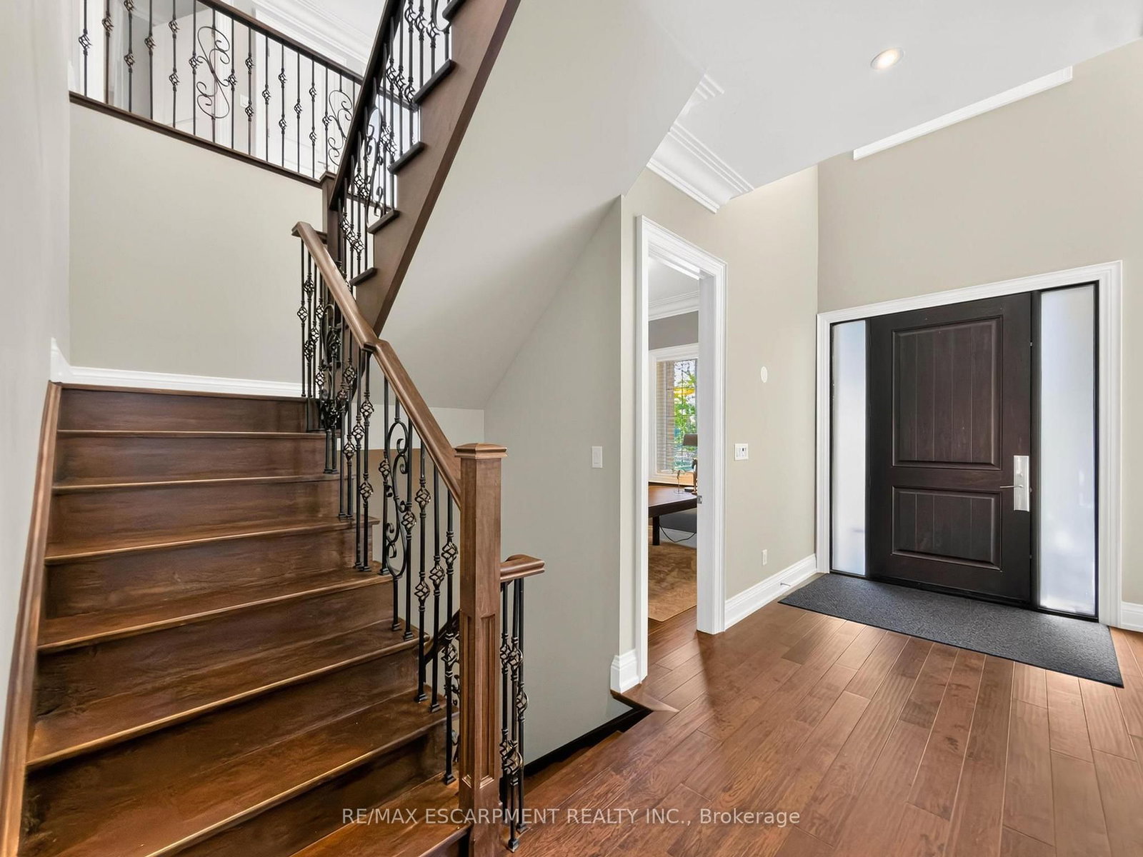 389 Belvenia Road • Burlington, ON photo 20