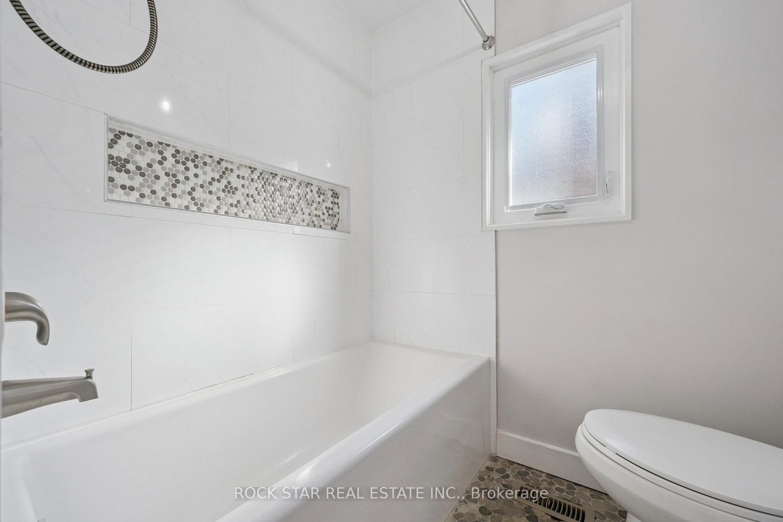 20 Braeburn Avenue • Toronto, ON photo 18