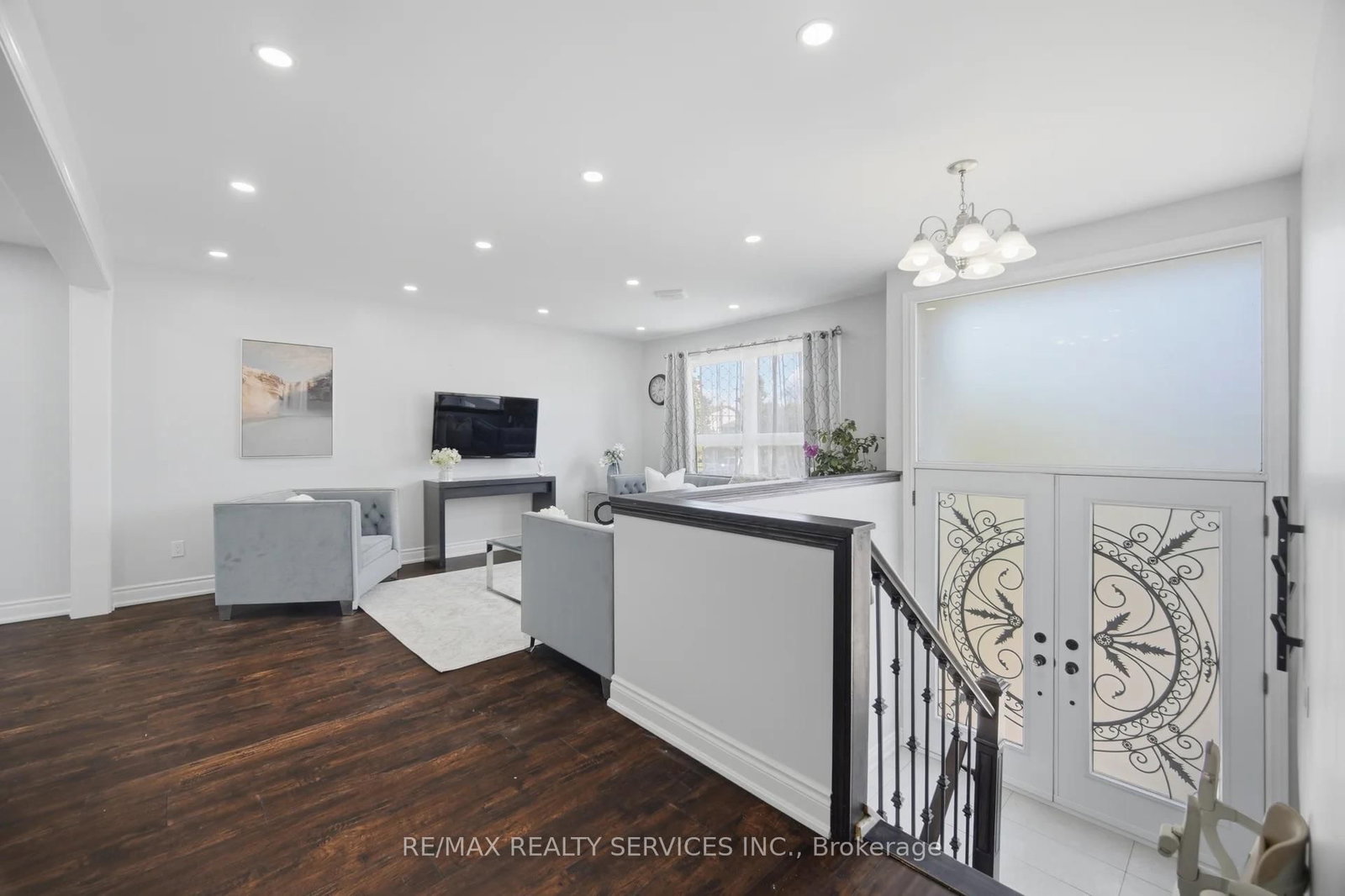 607 Woodward Avenue • Milton, ON photo 7
