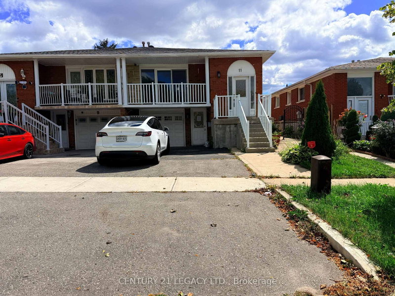 11 Tolton Dr photo 2