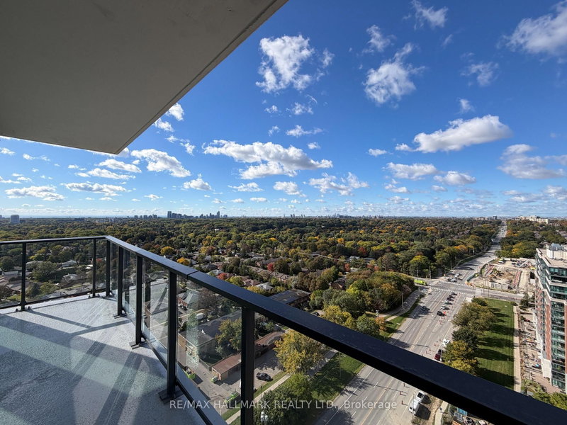2610 - 4010 Eglinton Avenue W