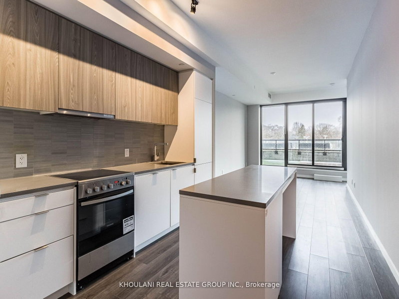 7 Smith Cres photo 2