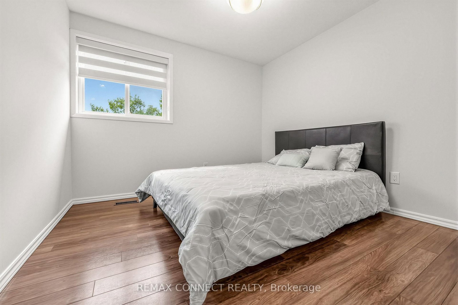 4199 Trellis Cres, Mississauga, view 12