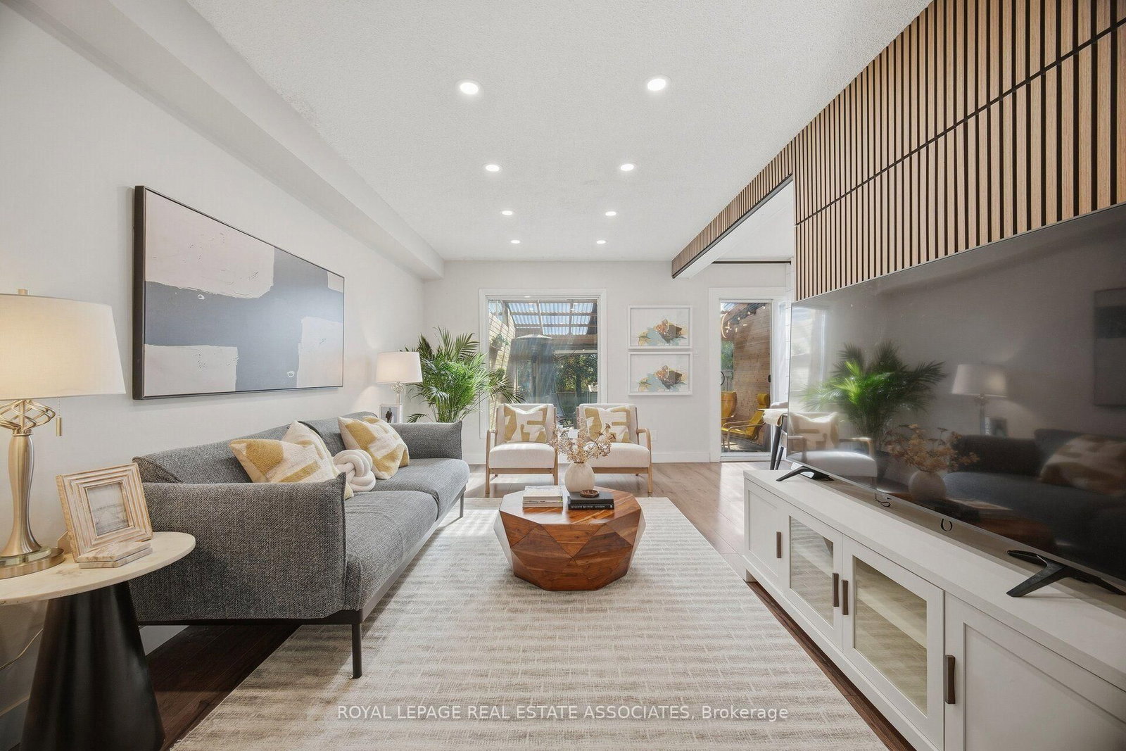 4002 Bishopstoke Lane, Mississauga, view 11