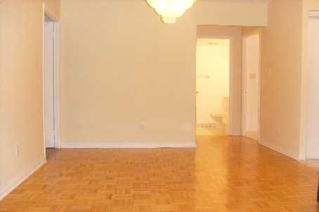 1410 - 135 Hillcrest Ave, Mississauga, L5B4B1 | Image 2