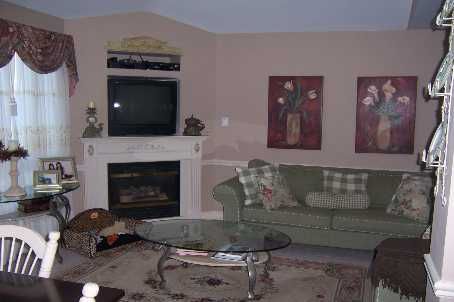 10 Safari Crt S, Brampton, L7A1G8 | Image 3