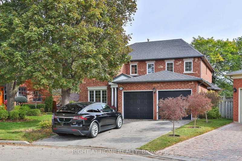 560 Chagall Crt photo 1