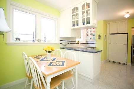 13 Theodore Dr, Mississauga, L5M1E5 | Image 3
