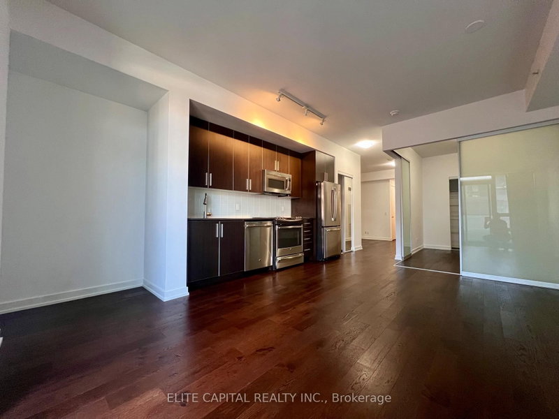 512 - 2212 Lake Shore Boulevard W