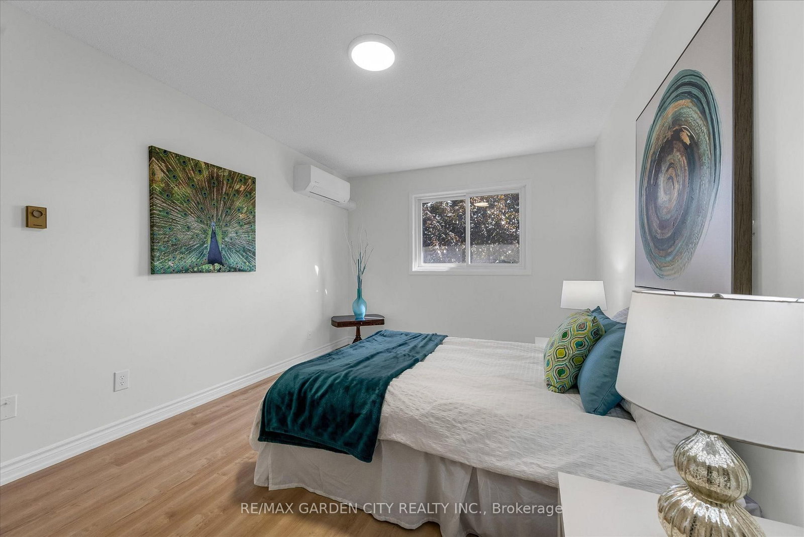 5045 Pinedale Avenue • #82 • Burlington, ON photo 16