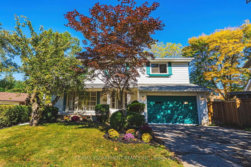 2429 Redfern Rd photo 2