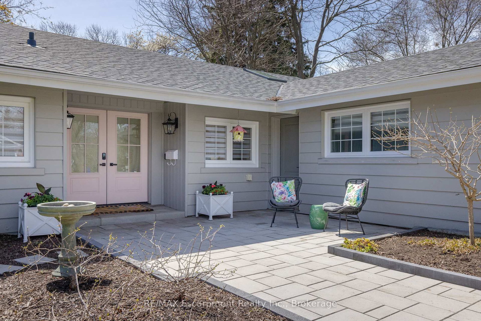 3136 Princess Blvd, Burlington, view 3