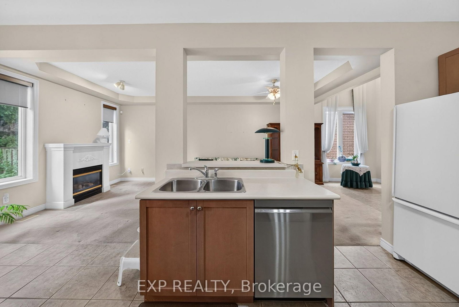 5281 Picketts Way • Burlington, ON photo 16