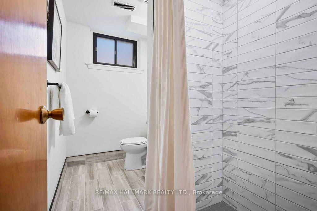 12 Tammy Lane • Toronto, ON photo 38