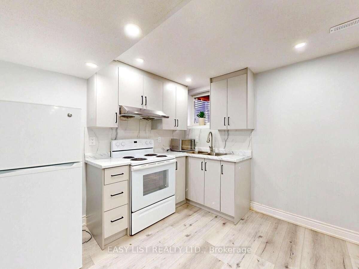 16 Mount Fuji Crescent • Brampton, ON photo 38