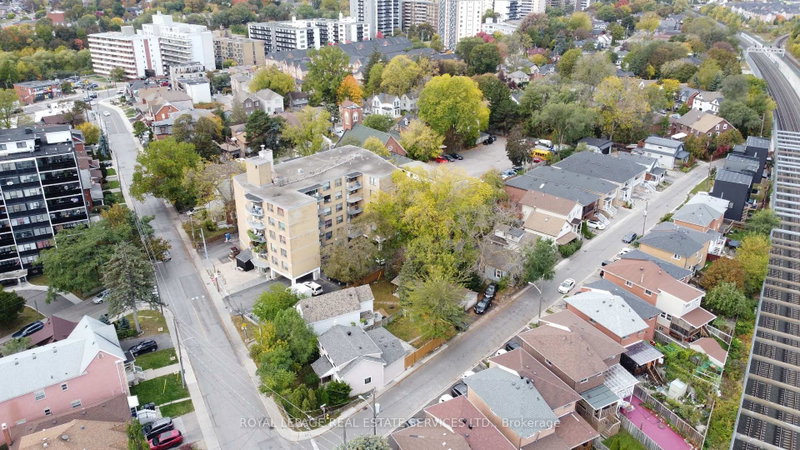 4 King George Rd photo 3