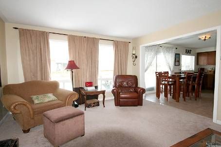 420 Trudeau Dr, Milton, L9T5K9 | Image 3