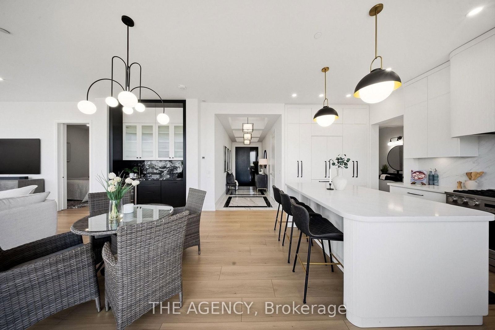 2201-2007 James St, Burlington, view 6