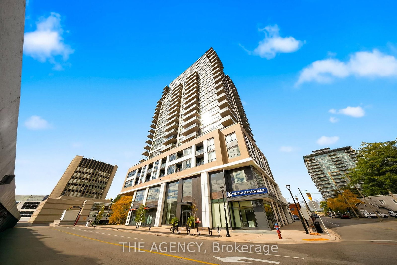 2201-2007 James St, Burlington, view 39