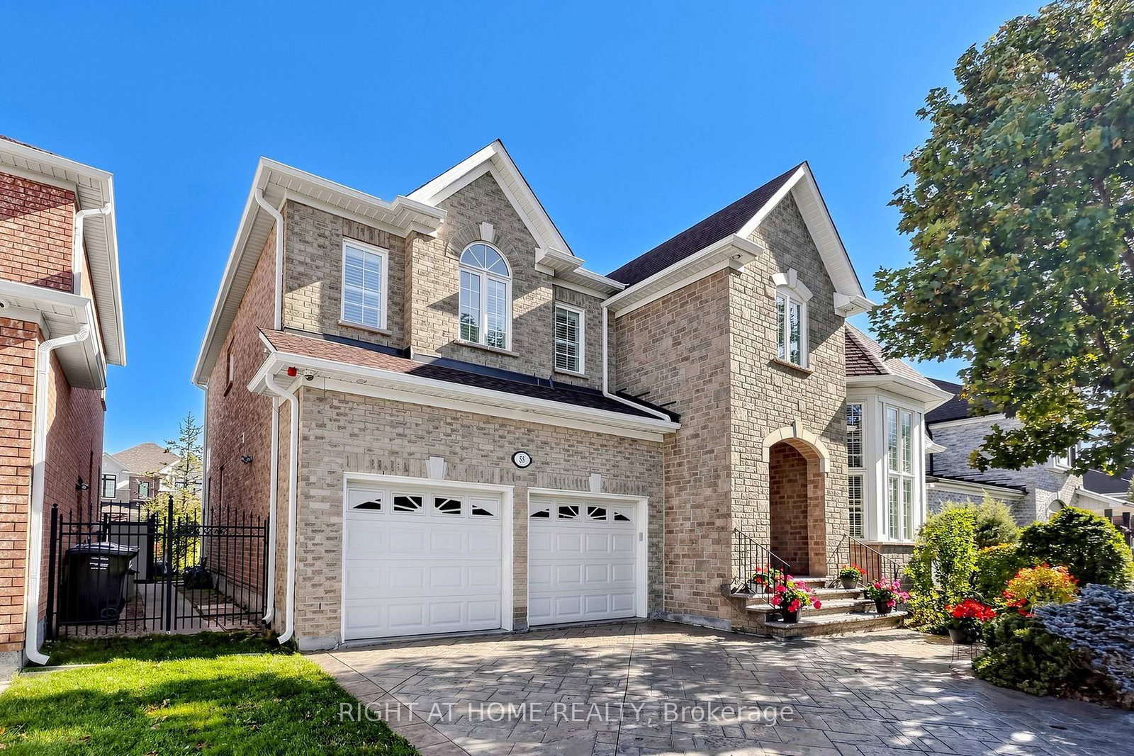 58 Treeline Boulevard