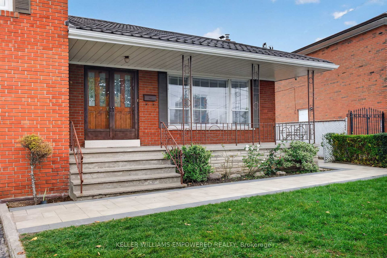 Main-6 Archway Cres, Toronto, view 3