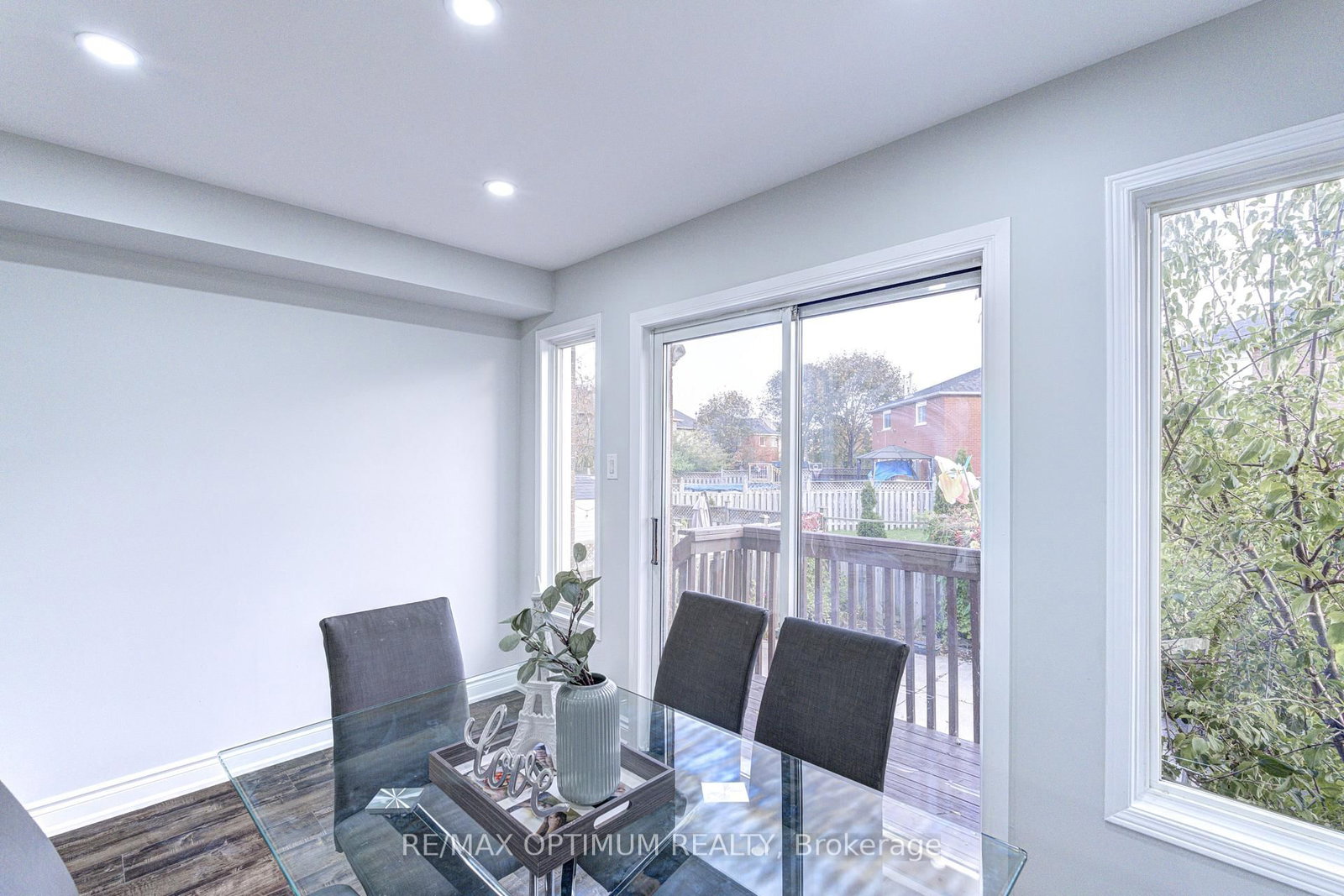 3812 Craighurst Avenue • Mississauga, ON photo 14